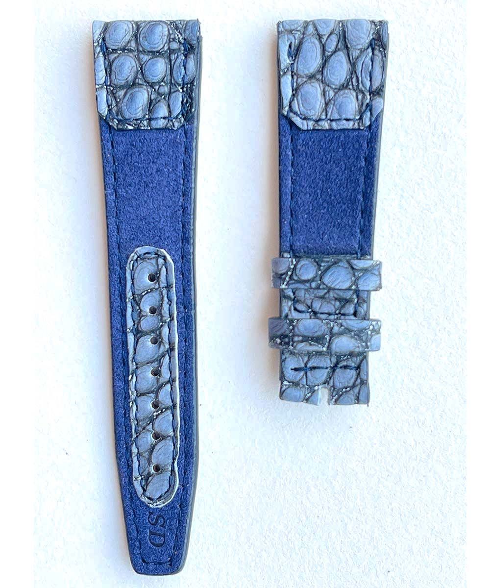 Exotic Safari mix: Sapphire Blue Vintage Alligator vs Provence Blue Alcantara Classic strap