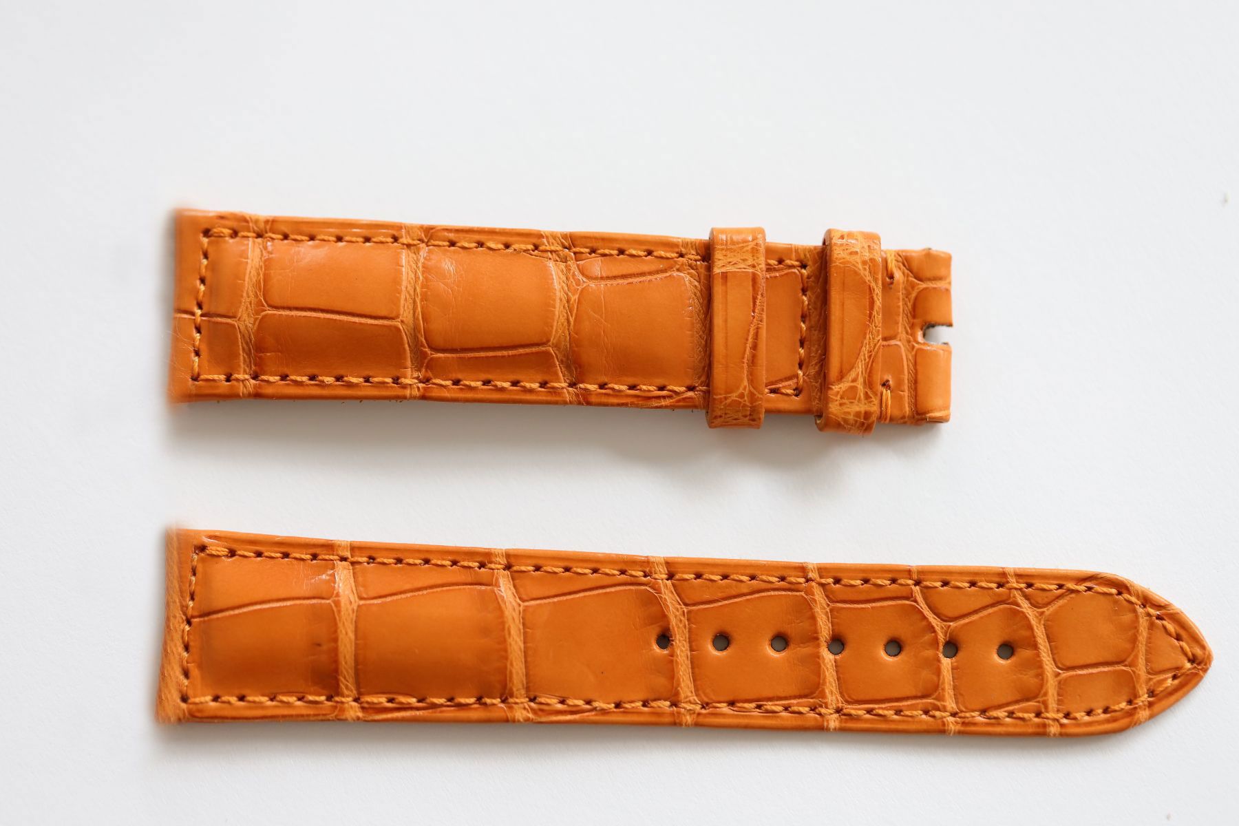NJ AO01 Orange Storm Matte Alligator leather Classic strap